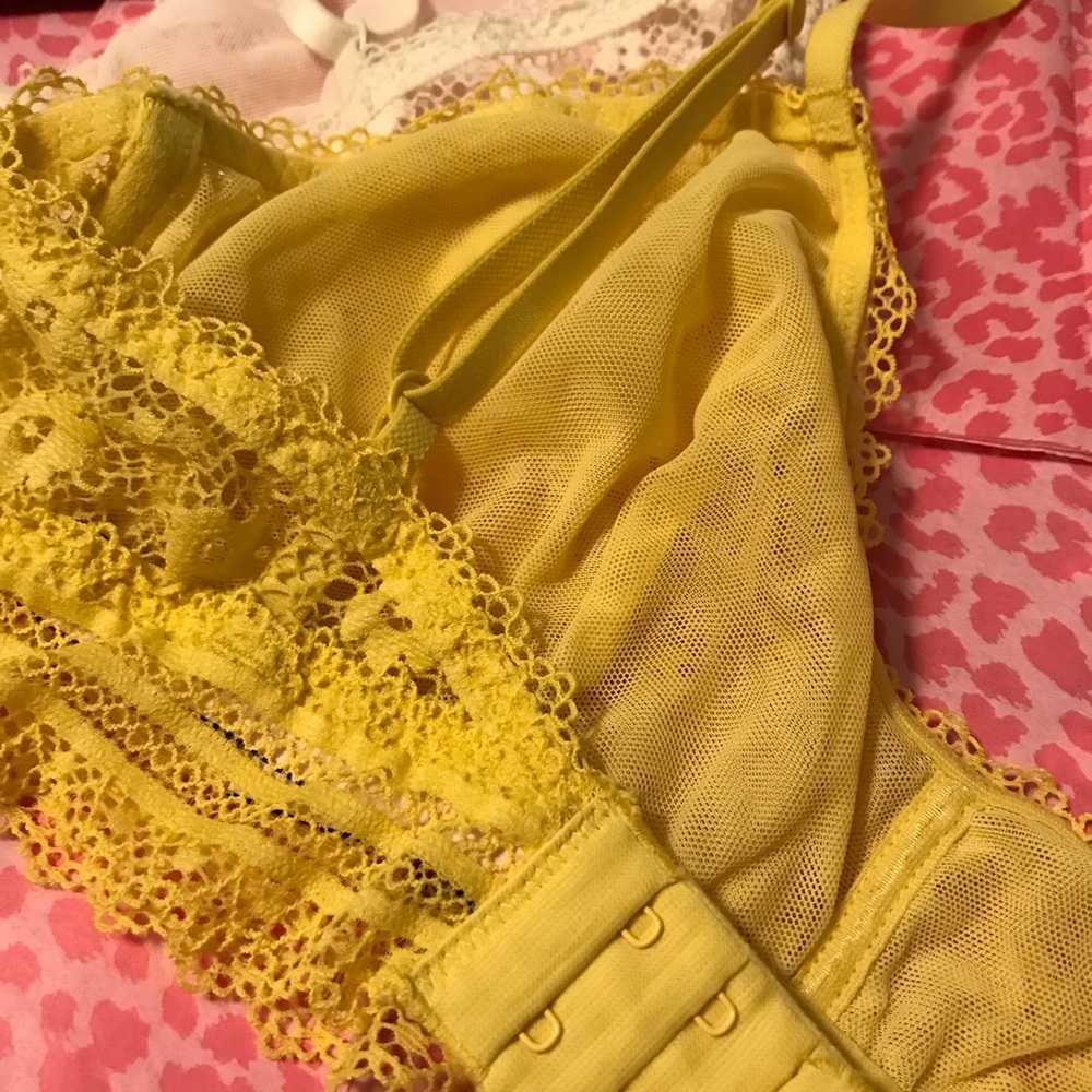 Victoria's Secret Bralette Lace Bundle Yellow White Size Medium - Picture 6 of 10